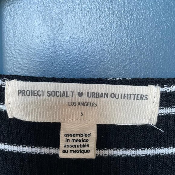 Urban Outfitters Project Social T Tie Front Crop Top - Picture 4 of 10